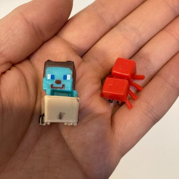 Minecraft Mini-Figures Lot of 11 Action Figures Mojang Zombie Spider Steve - Picture 7 of 7